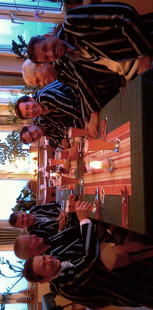 Senioren des Hockey-Club Bad Homburg in Clubjacke, November 2011